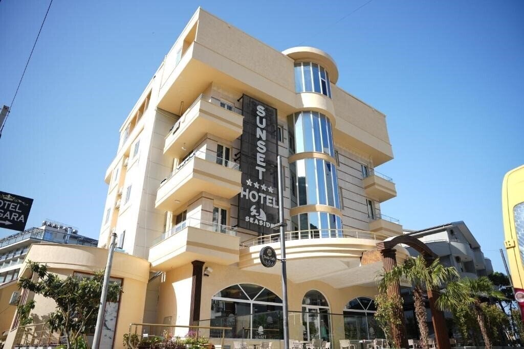 Панорама Sunset by Sea Side Hotel 3*