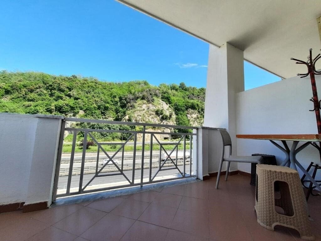 Территория Hotel Nacional (ex. Nacional Hotel Durres) 3*