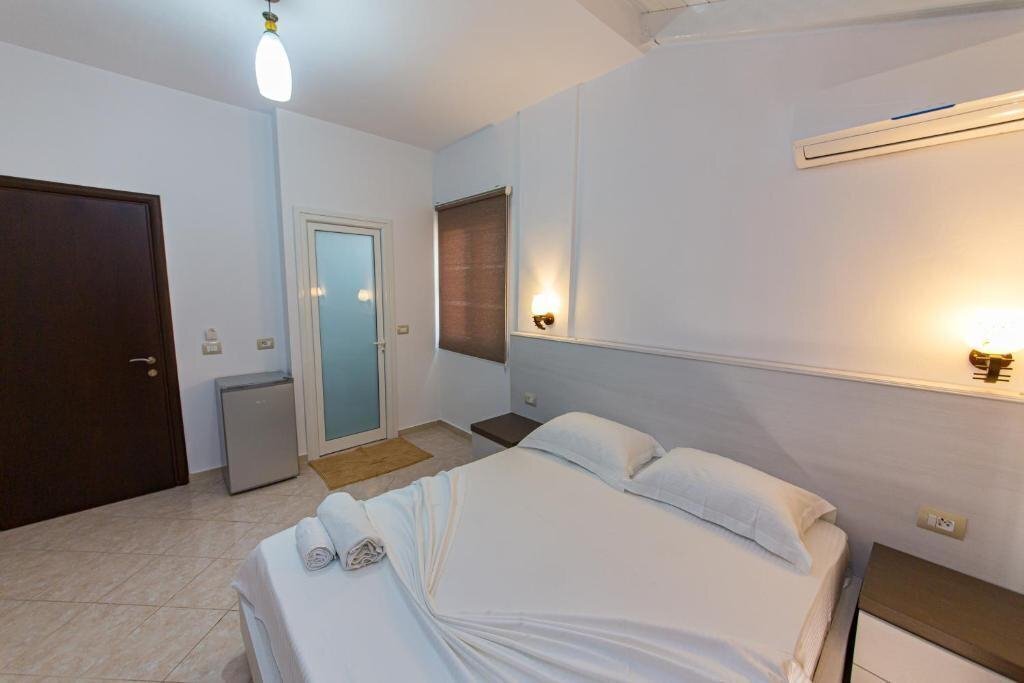 Территория Hotel Mariksel 3*