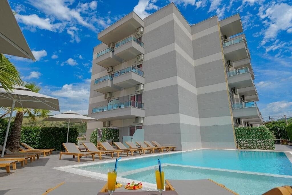 Территория Hotel Heksamil 3*