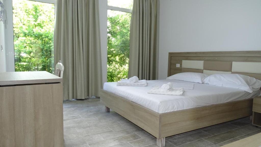 Територія Abalone 3*