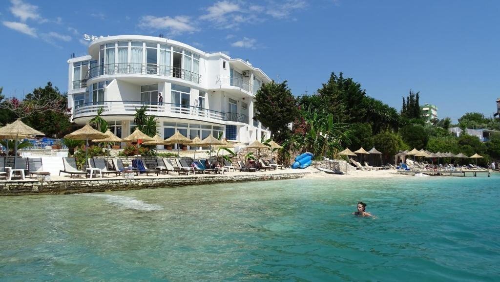 Готель Abalone 3*