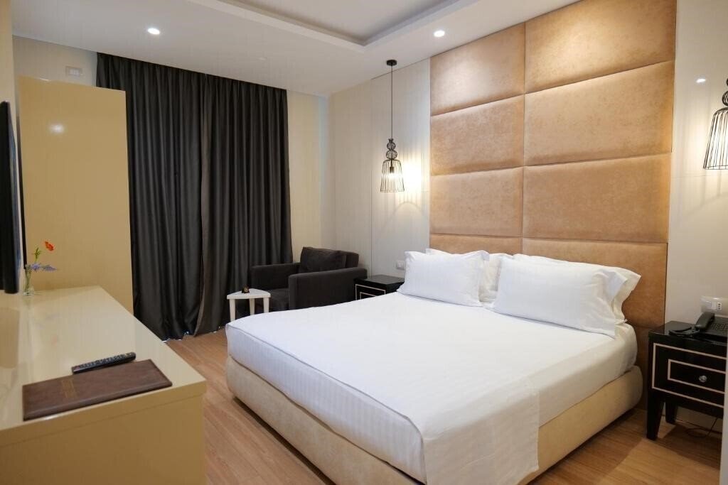 Панорама Luxury 4*
