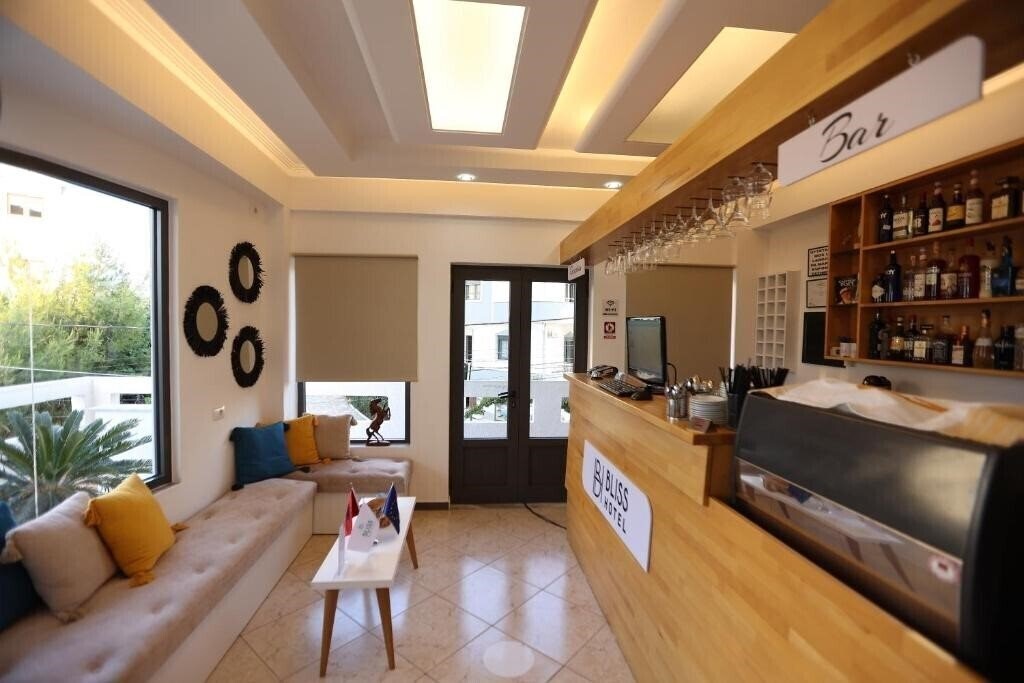 Панорама Hotel Mollanji 1*