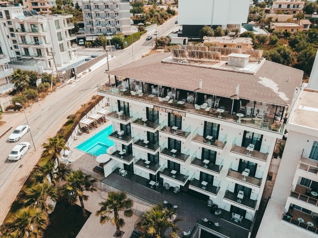 Апартаменты Bianco Hotel 4*