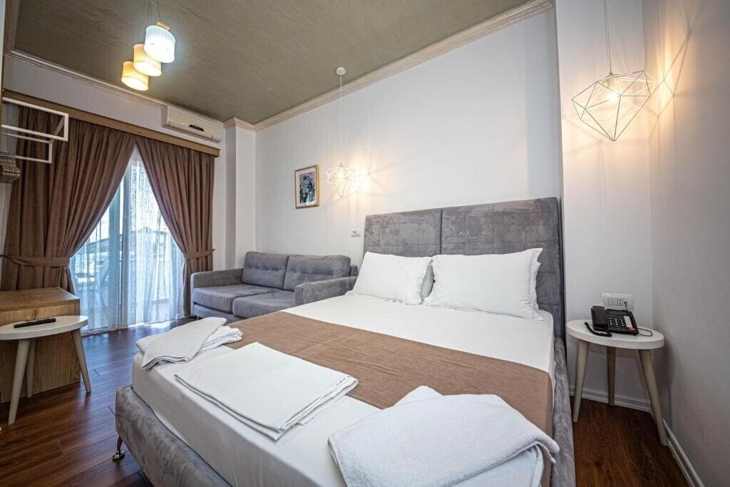 Фото Hotel Murati 4*