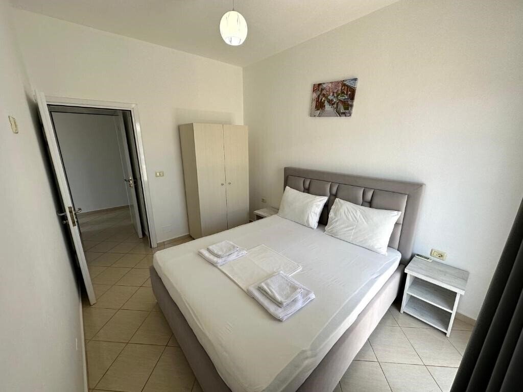 Территория Joni Apartments 2*