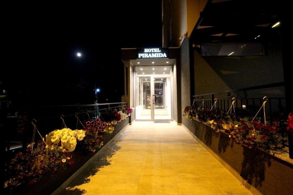 Фото Hotel Piramida 4*