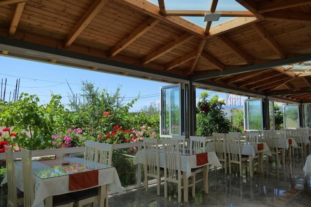 Готель Aleksander Aparthotel (ex. Aleksander Apartments) 3*