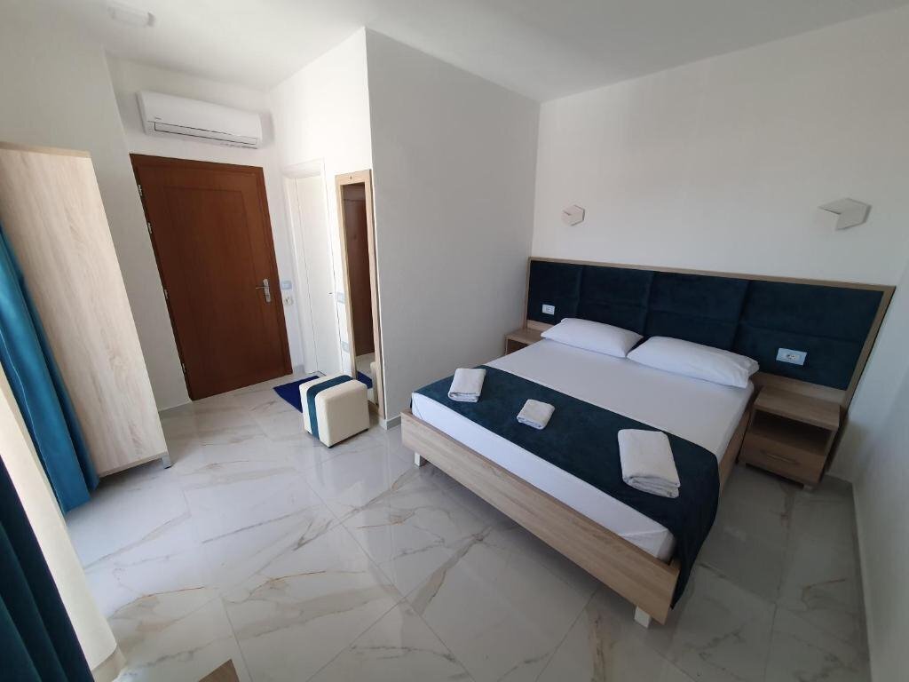 Територія Hotel Eksamilia 3*