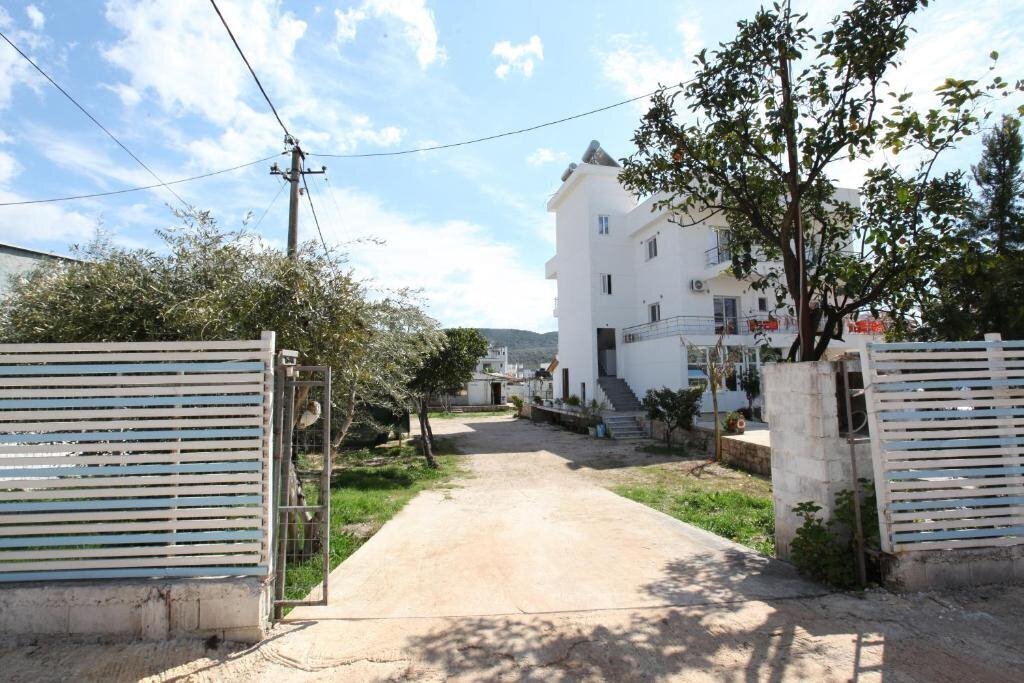 Вид Vila Dodaj 3*