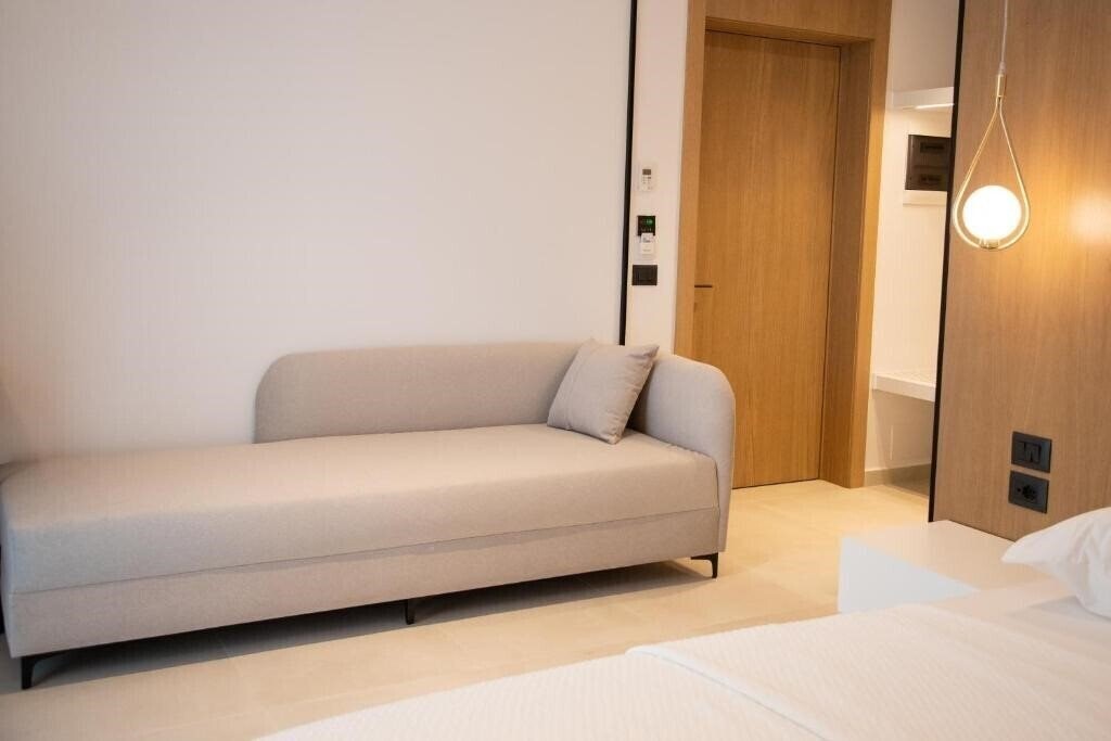 Апартаменты Colosseum Hotel 4*