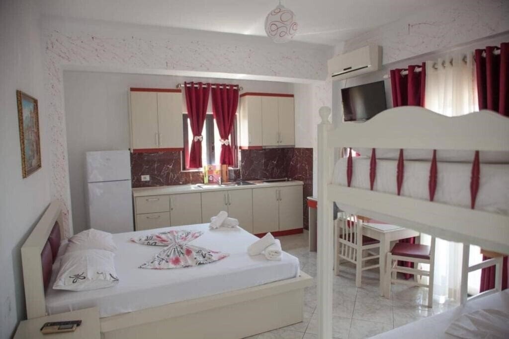 Апартаменты Poseidon Hotel 3*