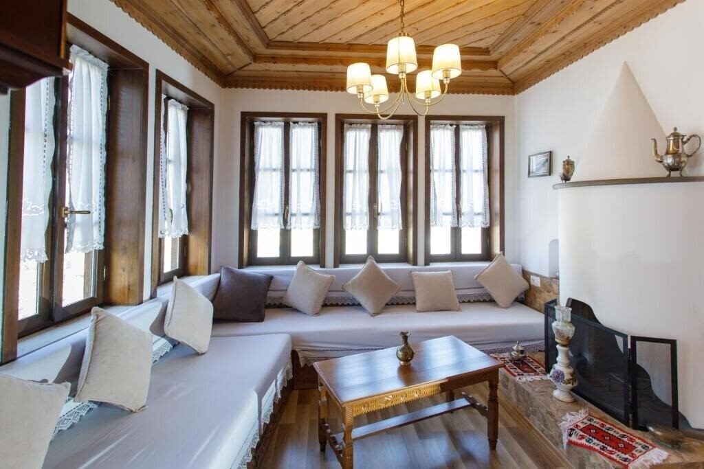 Территория Hotel Kodra 3*