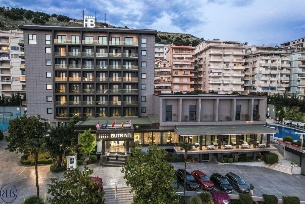 Апартаменти Hotel Butrinti 5*