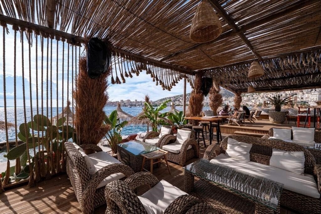 Вид Hotel Grand Saranda 4*