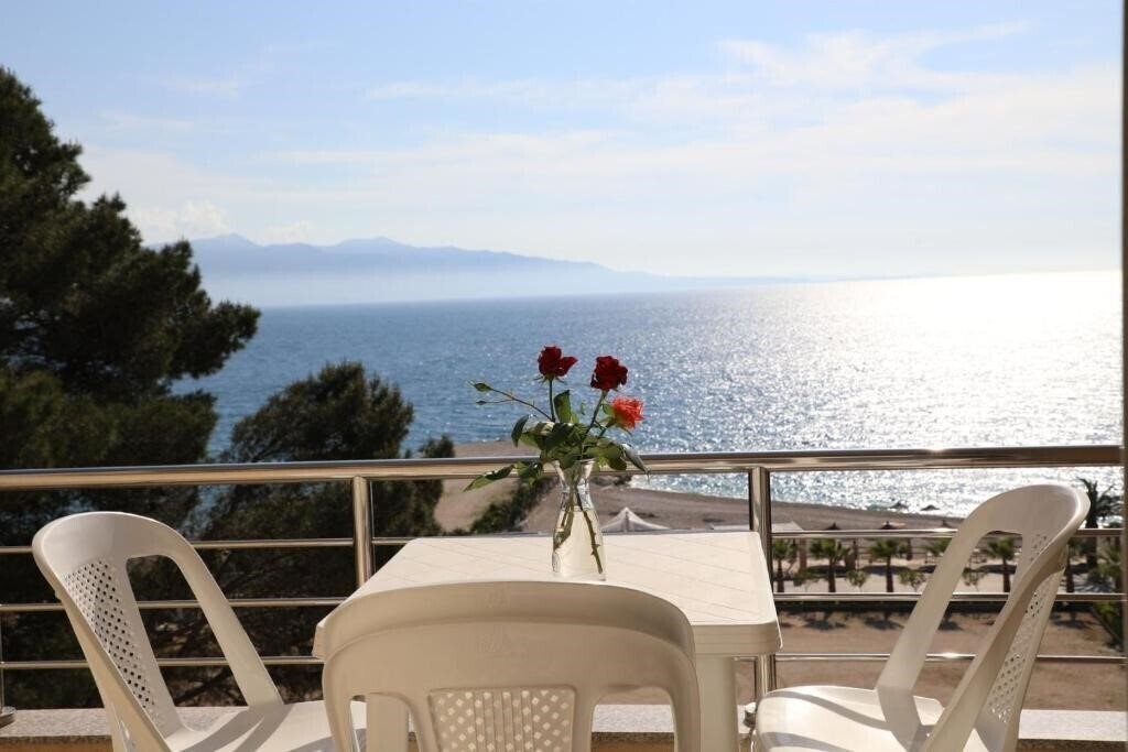 Фото Eval Apartments (ex. Eval Hotel Saranda, Eval Apart Hotel) 4*