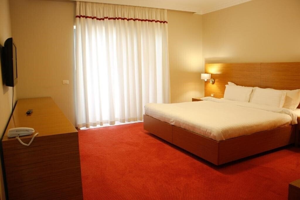 Панорама Jaroal Saranda Hotel 4*