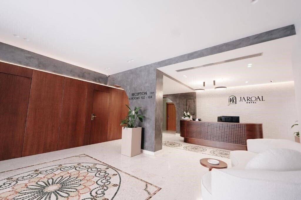 Територія Jaroal Saranda Hotel 4*