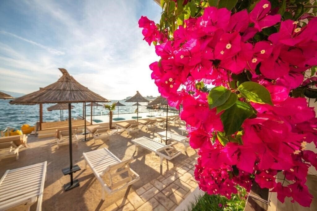 Картинка Jaroal Saranda Hotel 4*