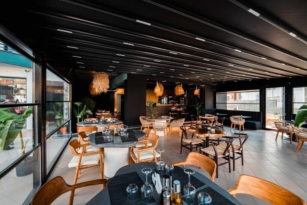 Вид Cuni Luxury Hotel (ex. River Bistritsa) 3*