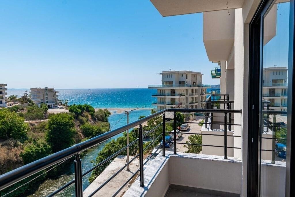 Фотографія Cuni Luxury Hotel (ex. River Bistritsa) 3*