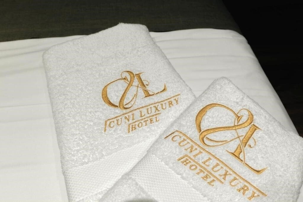 Панорама Cuni Luxury Hotel (ex. River Bistritsa) 3*