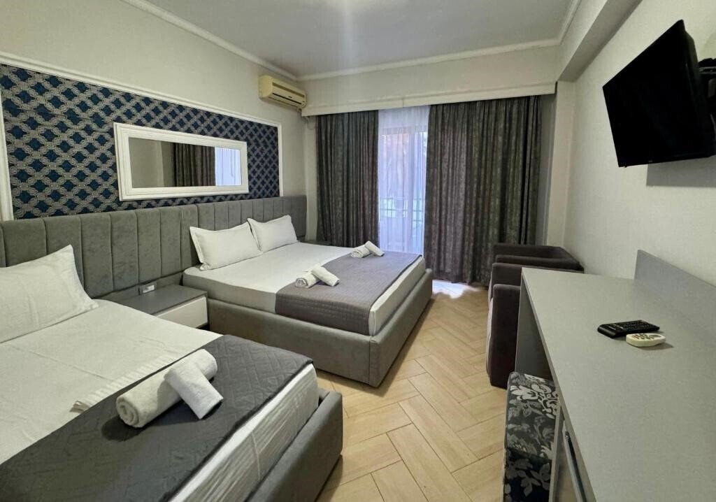 Зображення Pini 3*