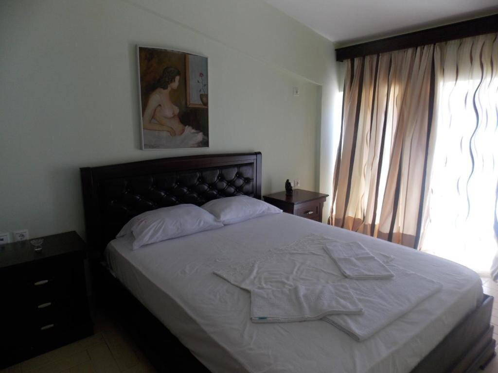 Панорама Damian Saranda Hotel 3*