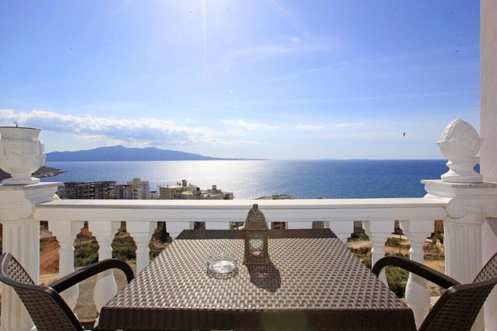 Панорама Keos 3*