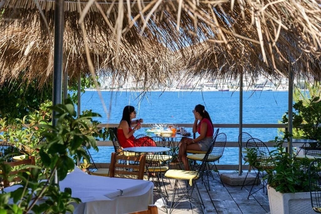 Панорама Hotel Sunrays 3*