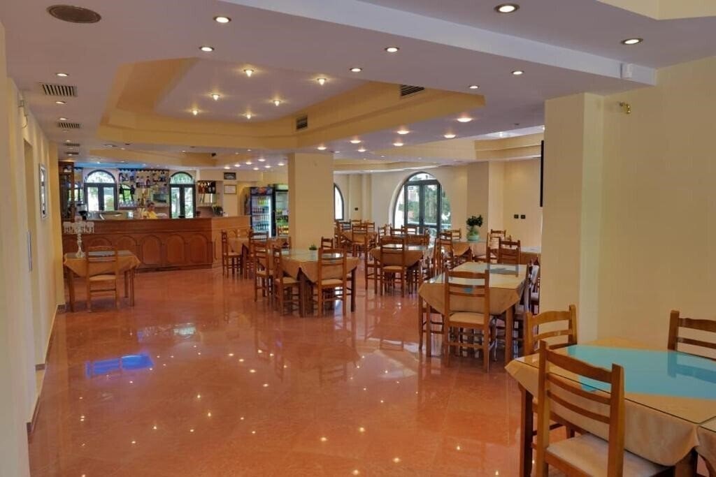 Территория Blue Heaven Hotel (ex. Blue Saranda Hotel) 3*