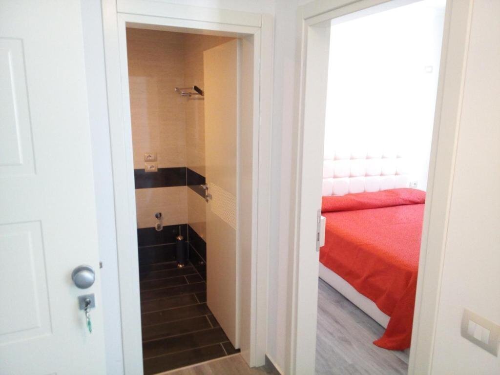 Панорама Delfini Apartments апартаменты