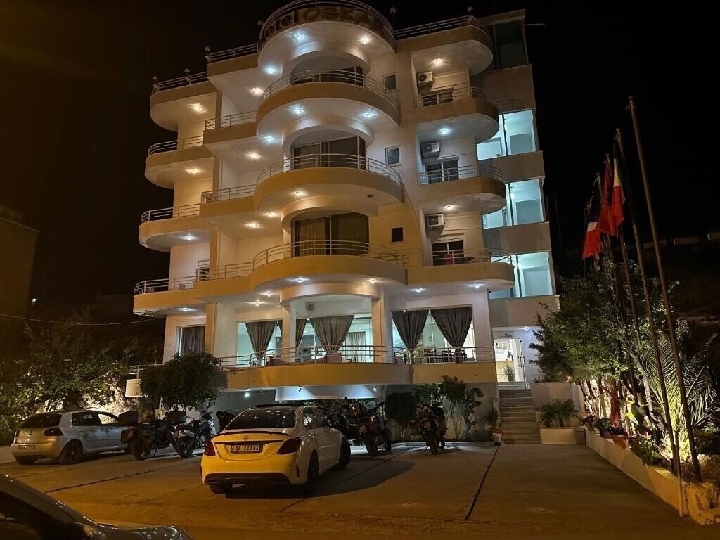 Панорама Hotel Oskar 4*