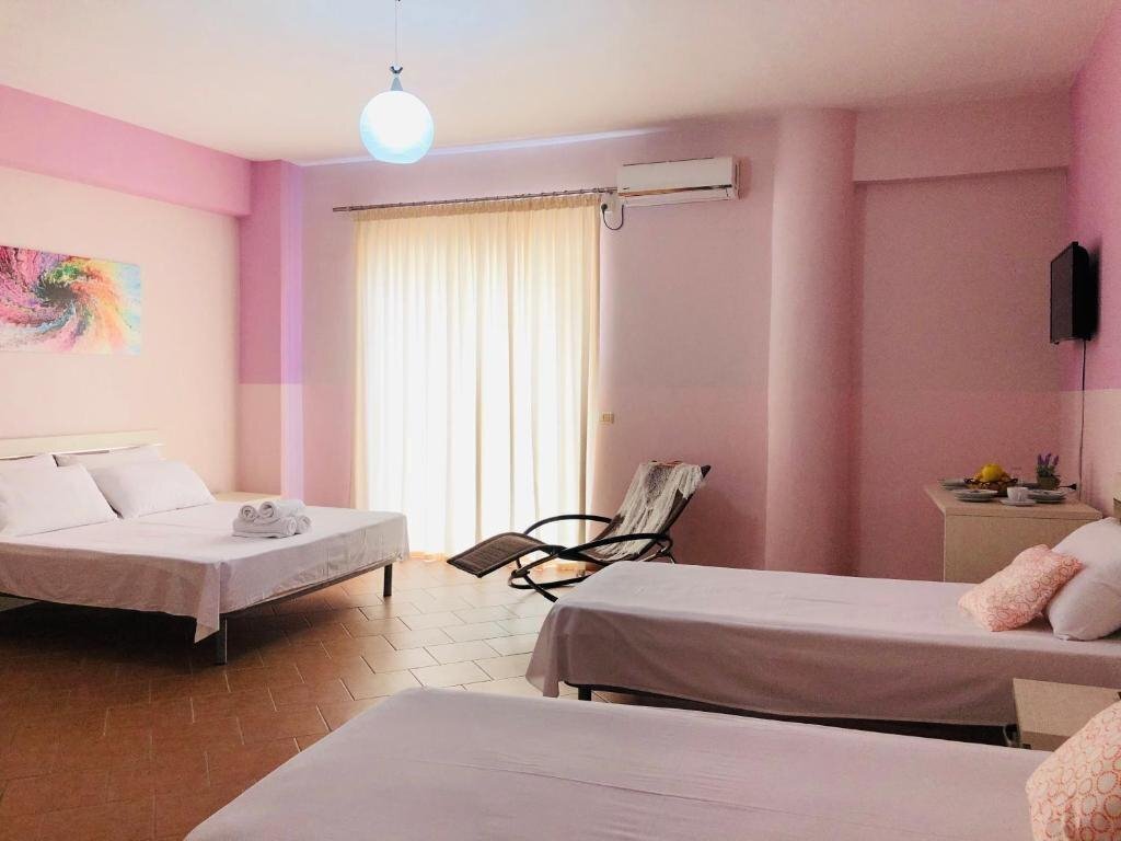 Фото Briken Aparthotel 3*