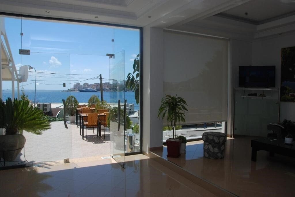 Територія Hotel MS (ex. Balkan) 3*