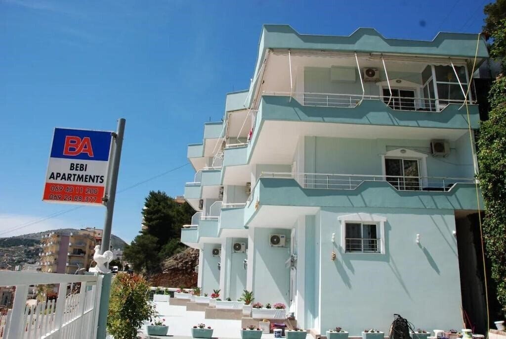 Готель Bebi Apartments 4*