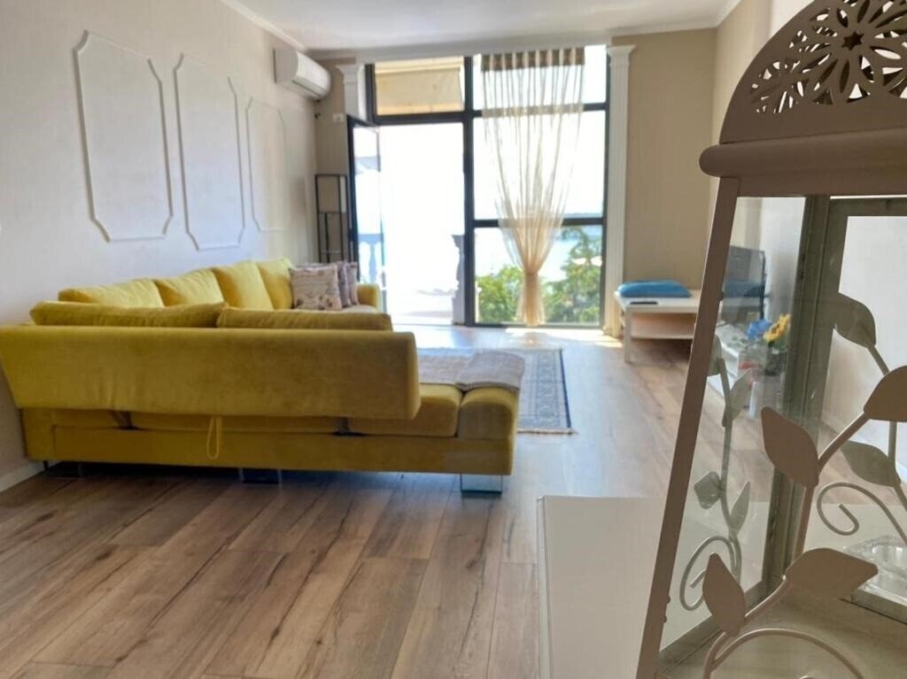 Вид Amarilis Luxury Apartment 4*