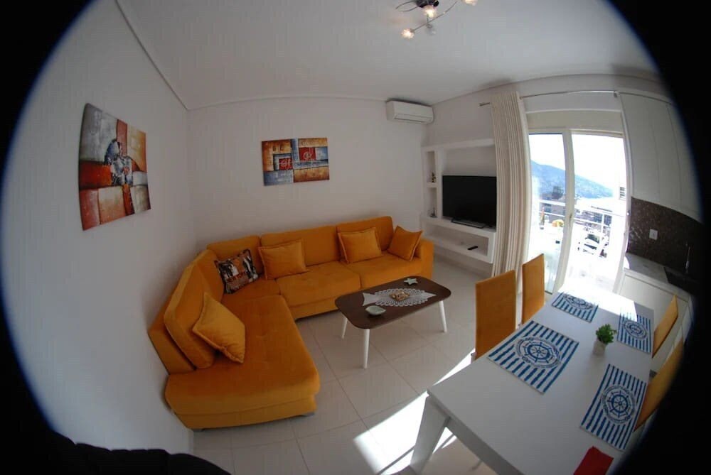 Фотография White Deluxe Apartments 3*