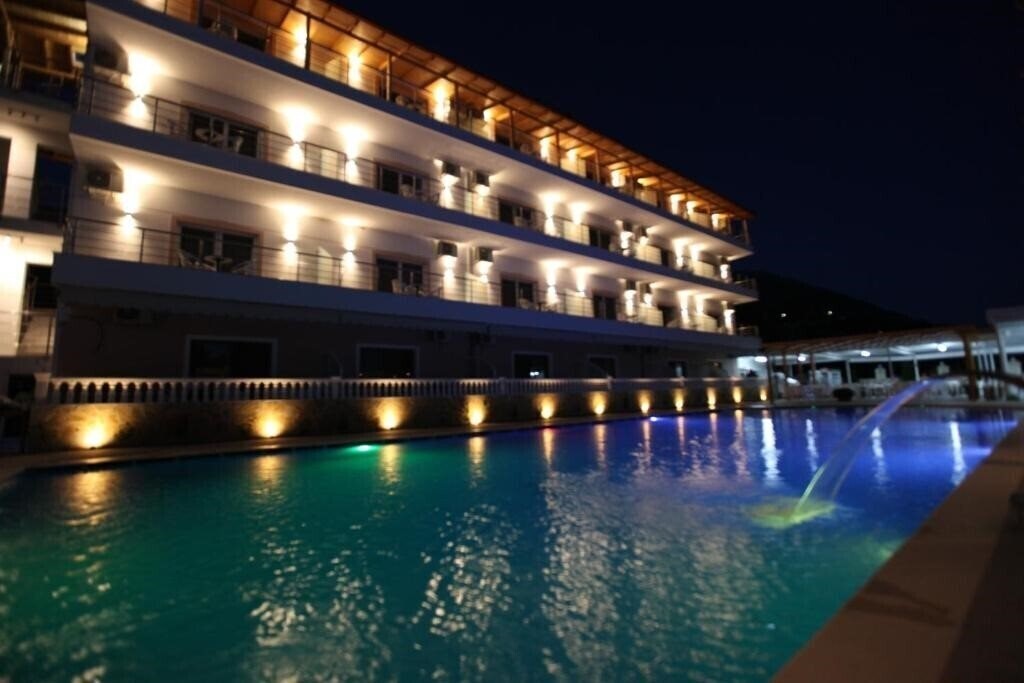 Территория Riviera Borsh 3*