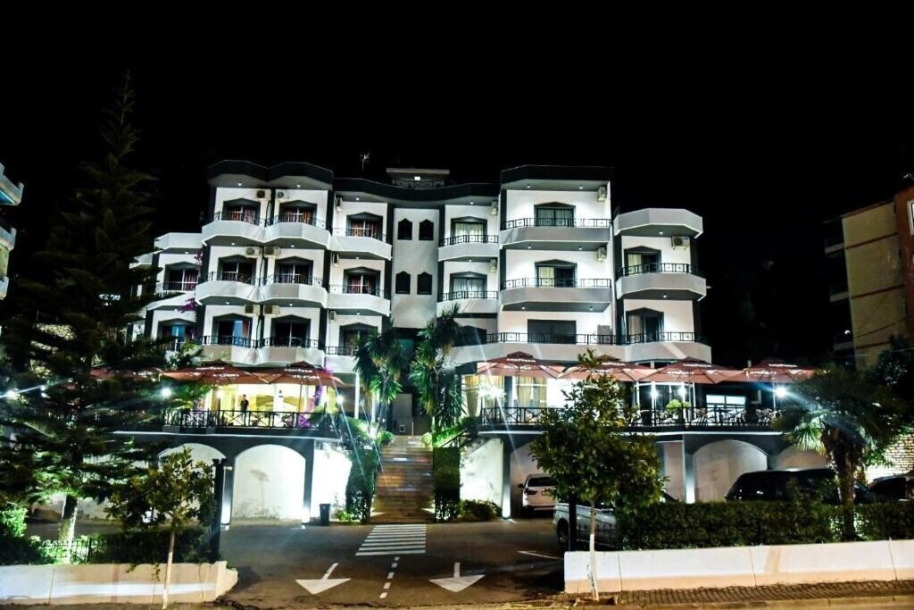 Готель Olivia 4*