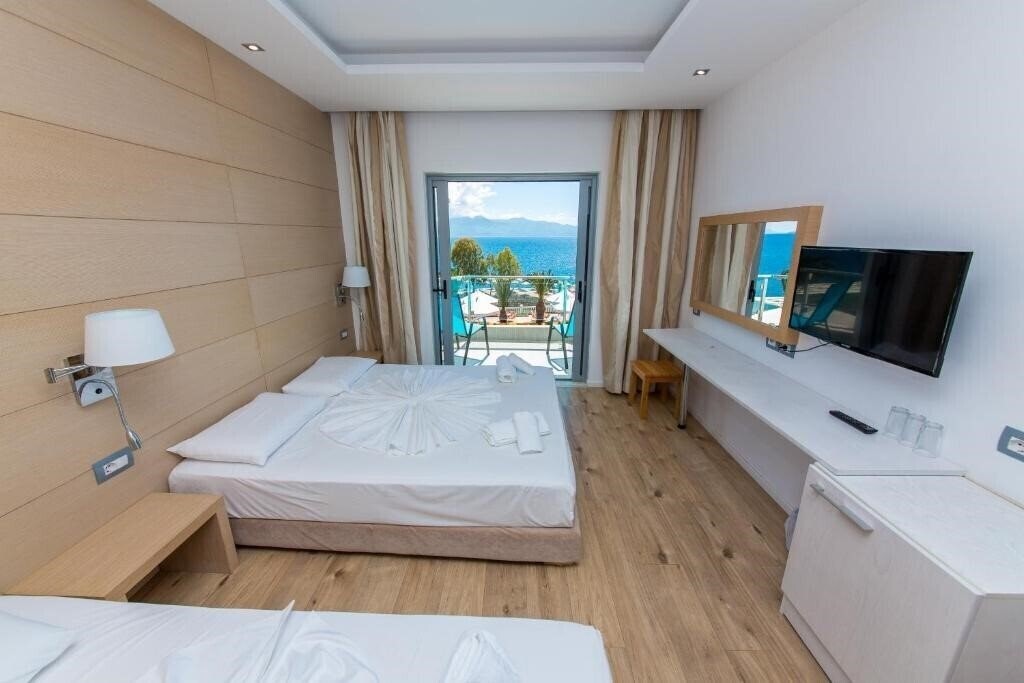 Вид Saranda Palace 4*