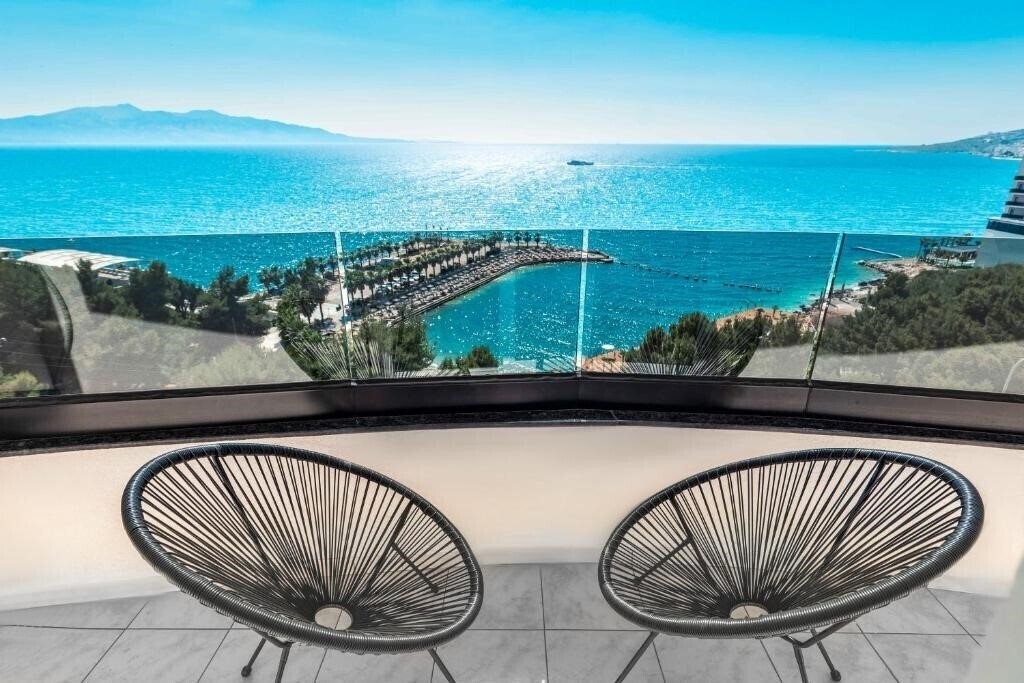 Вид Helia (ex. Hotel Mario, Mario, Helia Hotel) 4*