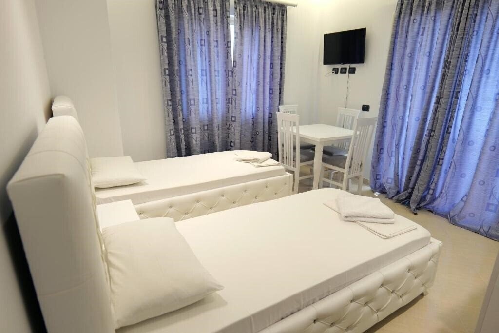 Апартаменты Hotel Dior 3*