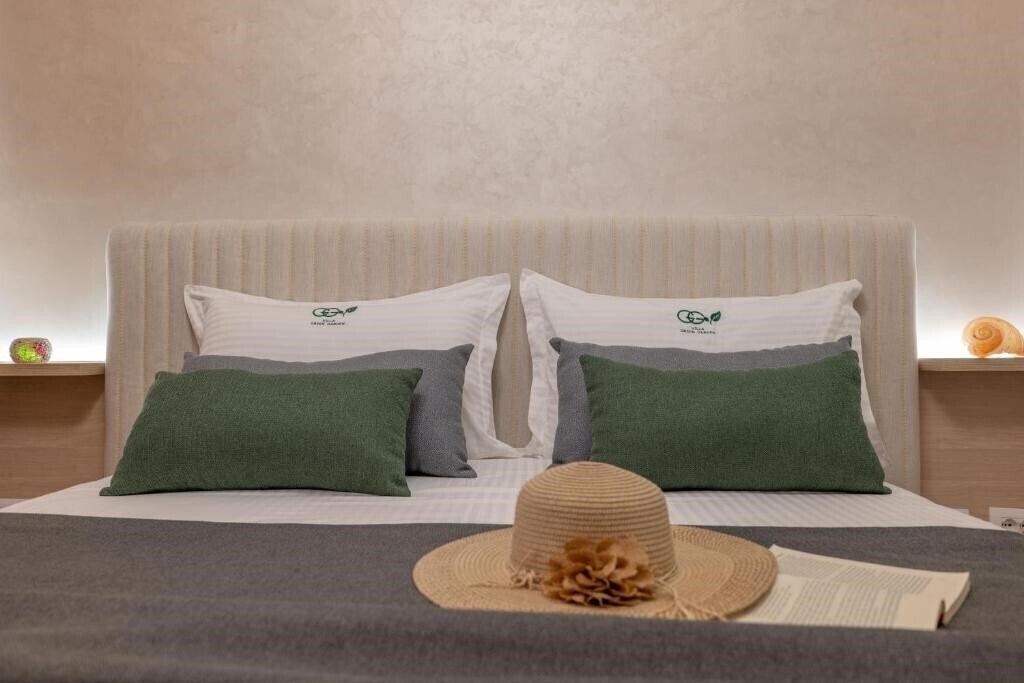 Апартаменти Green Garden Villa 3*