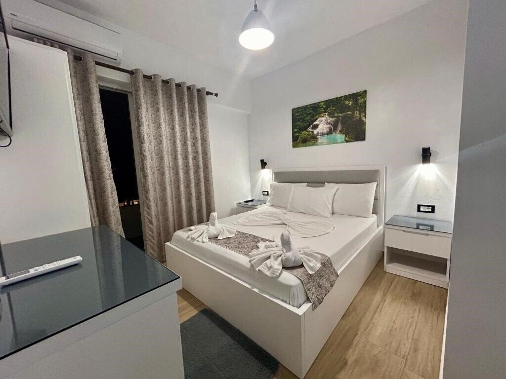 Апартаменты Real Hotel 3*