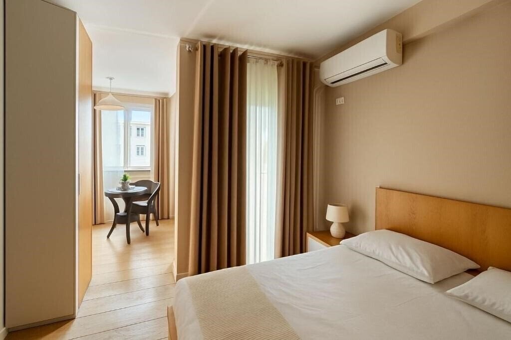 Панорама Saranda Apartments 4*