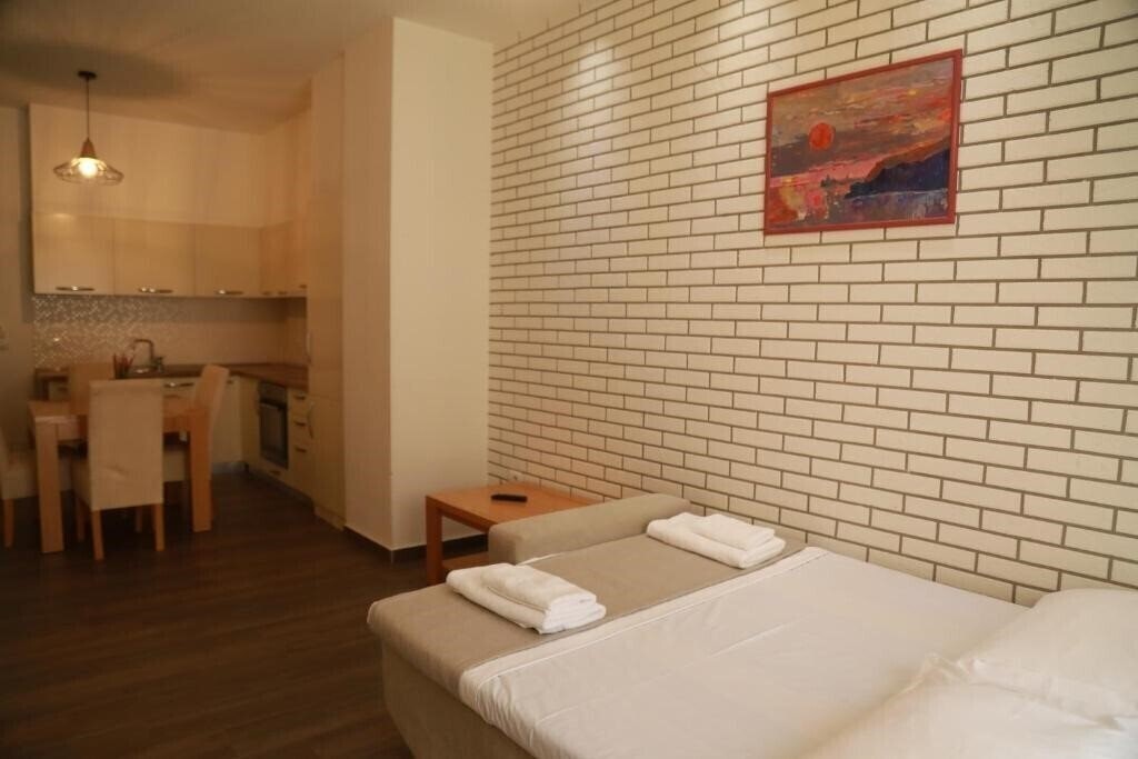 Панорама Sunrise Luxury Apartments 3*