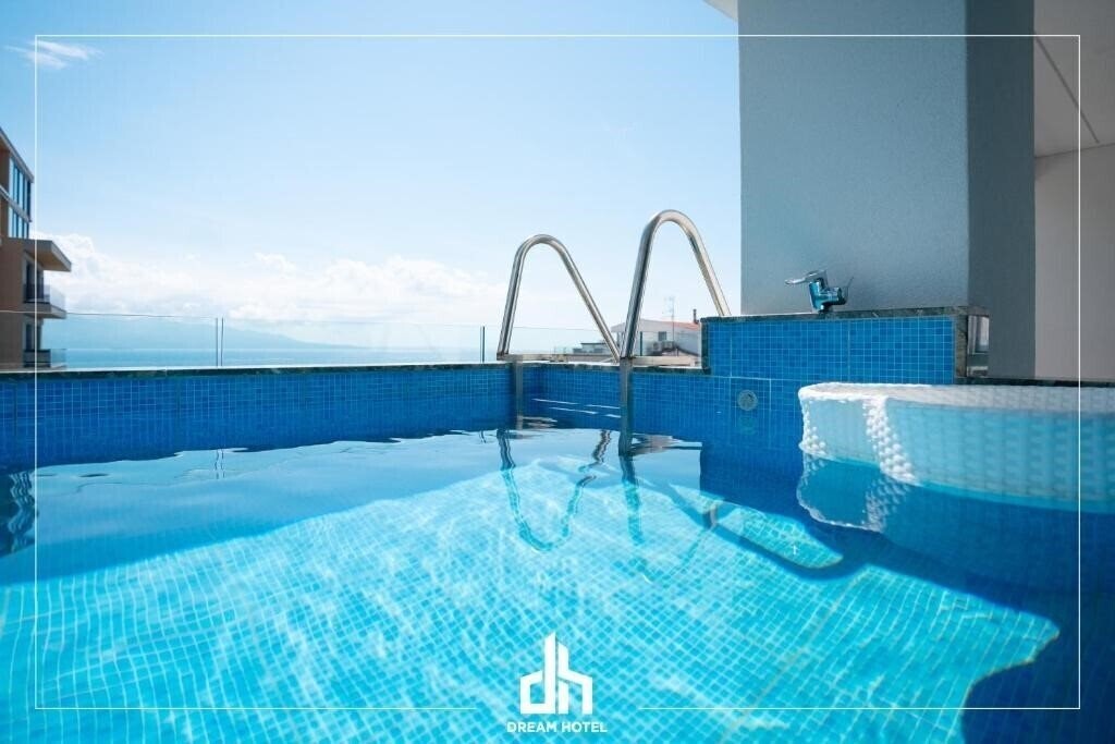 Апартаменты Dream Hotel Saranda 4*