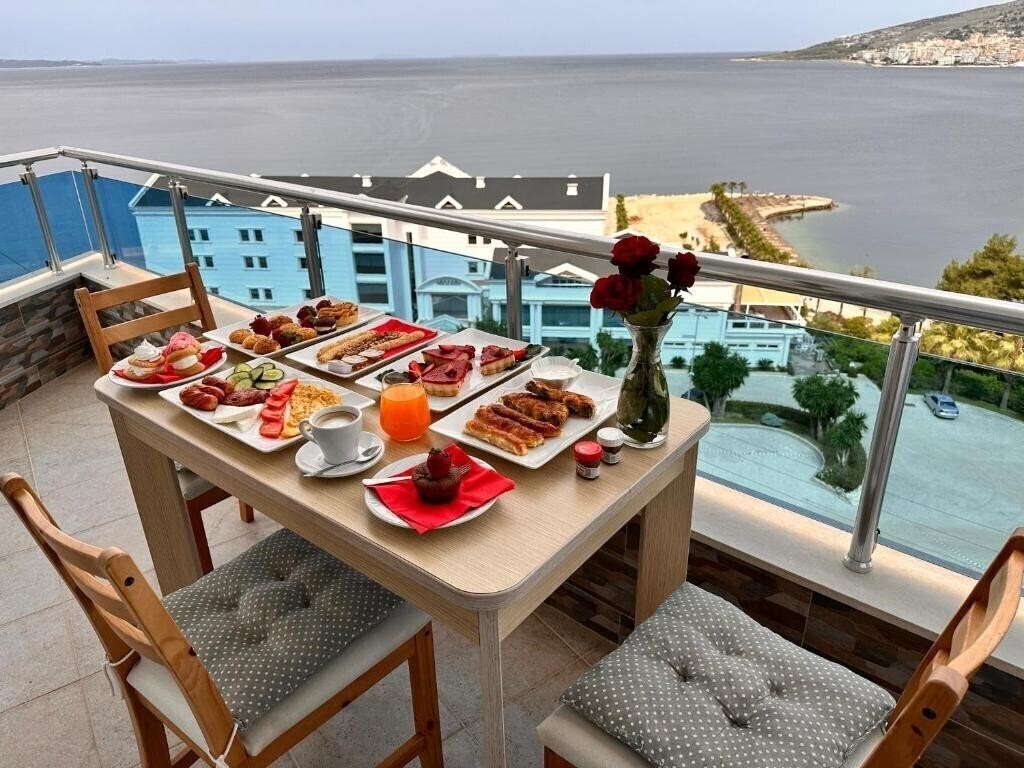 Апартаменти Hotel Bella Vista (ex. Saranda Bella Vista Apartment) 3*